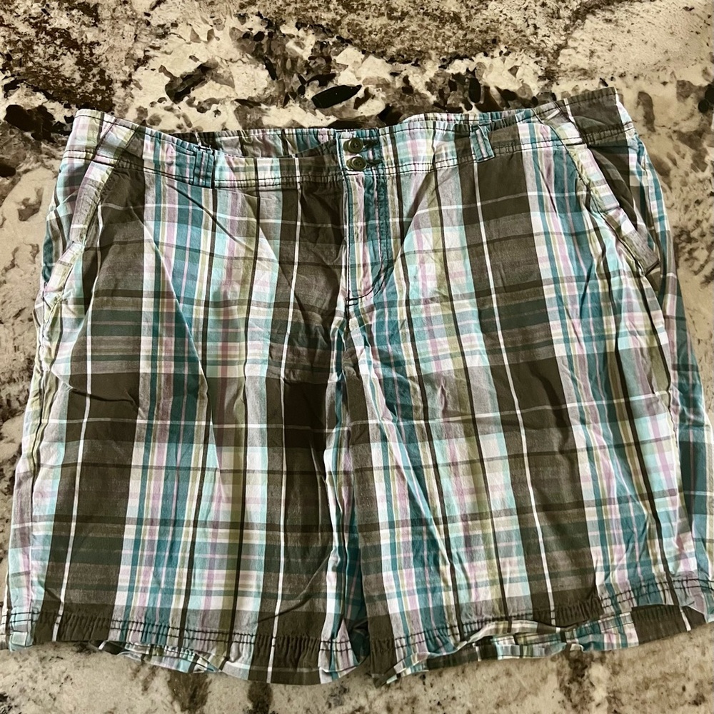 Faded Glory Green and Blue Plaid Stretch Shorts